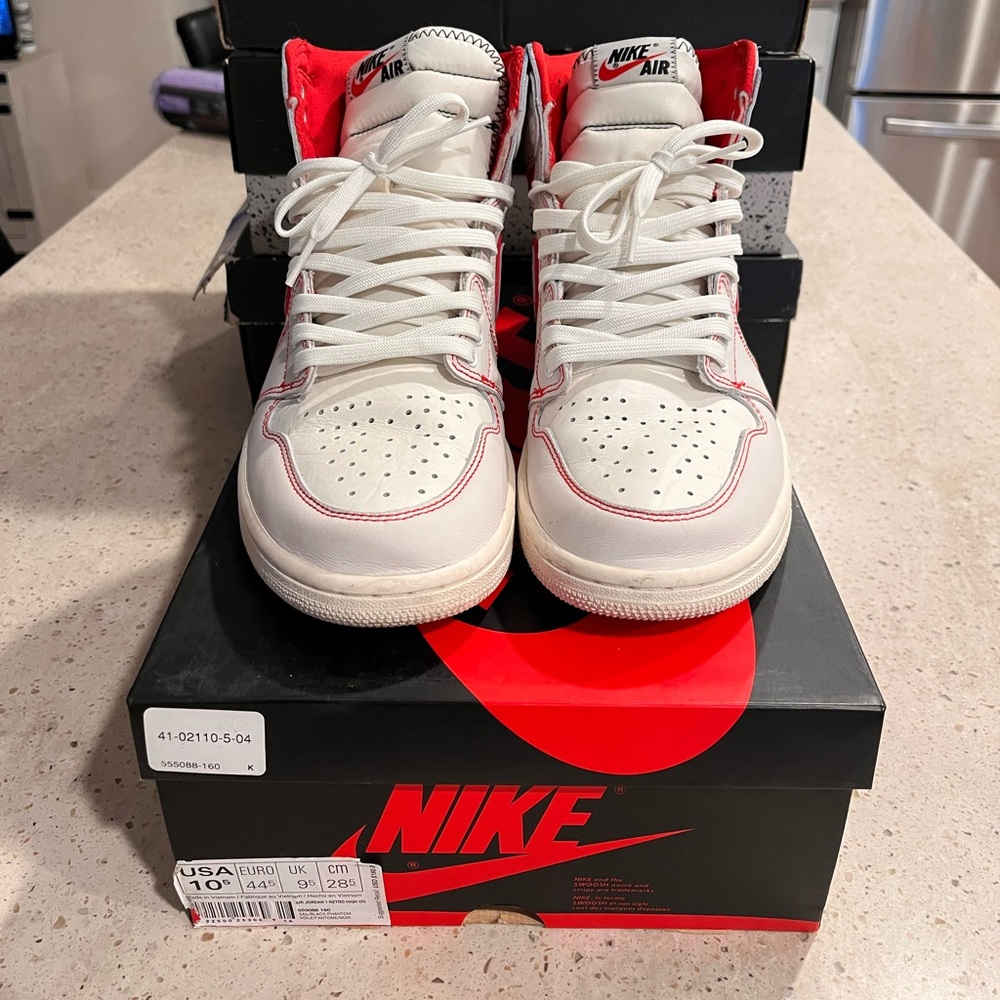Jordan 1 Retro High OG (Phantom Gym Red)